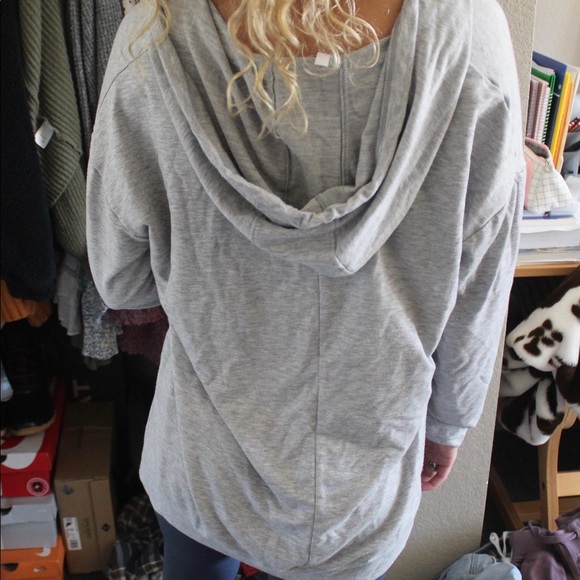 Fabletics pullover - Picture 2 of 2